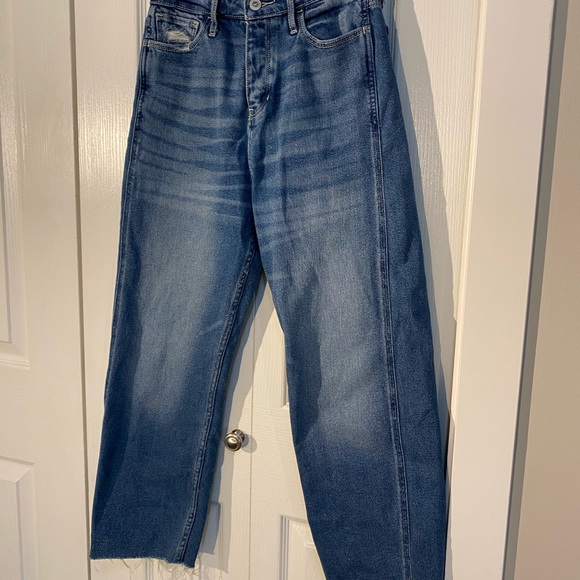 High Rise Crop Boyfriend Jeans - Picture 3 of 4